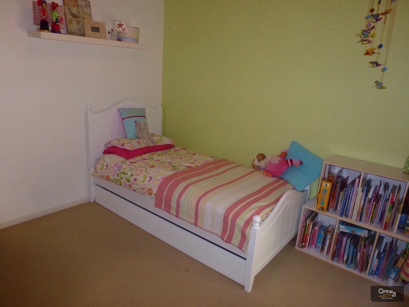 10 Amber Avenue, Fletcher NSW 2287