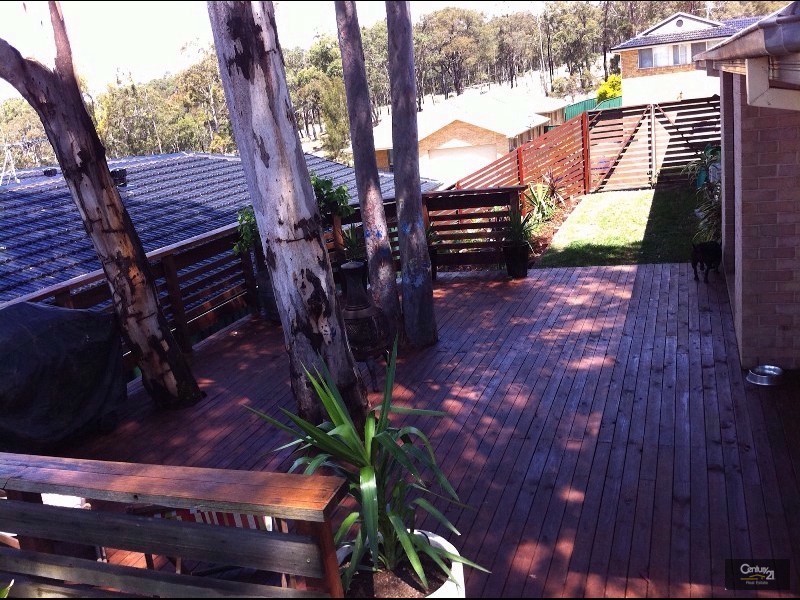 10 Amber Avenue, Fletcher NSW 2287