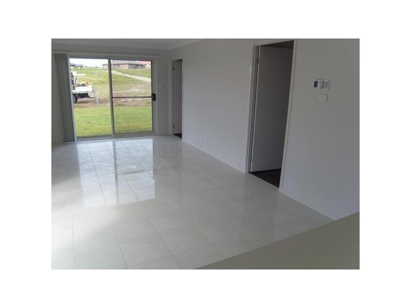 6 Galea Close, Cameron Park NSW 2285