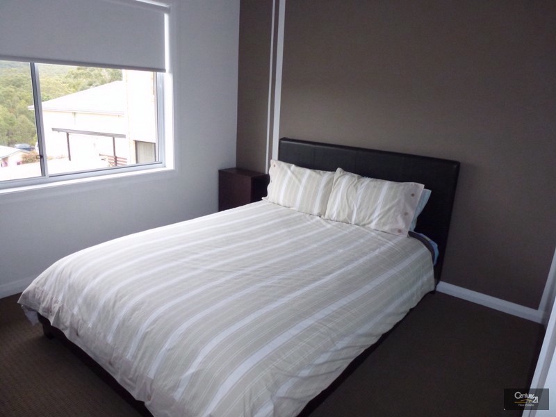 81 Constitution Drive, Cameron Park NSW 2285