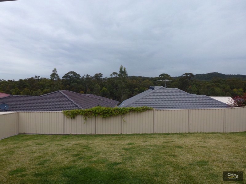 81 Constitution Drive, Cameron Park NSW 2285