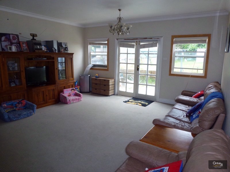 27 Wallace Street, West Wallsend NSW 2286