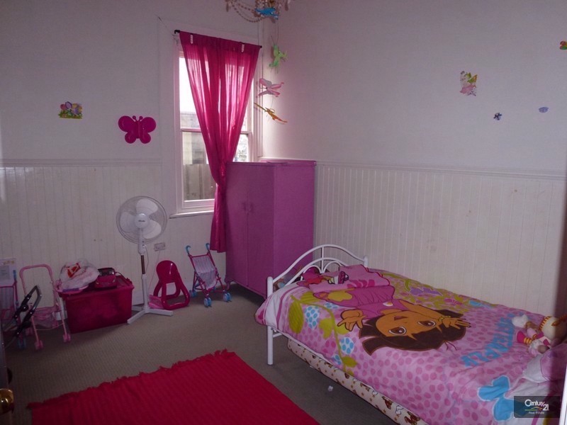 27 Wallace Street, West Wallsend NSW 2286