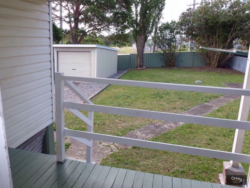 38 Queen Street, Waratah West NSW 2298