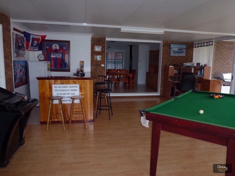 1  Peacock Court, Cameron Park NSW 2285