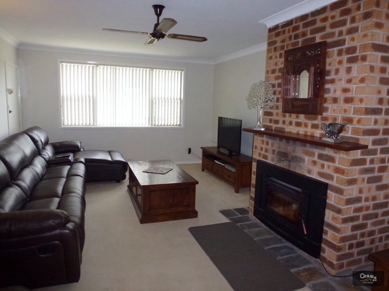 5 Stephenson Street, Killingworth NSW 2278