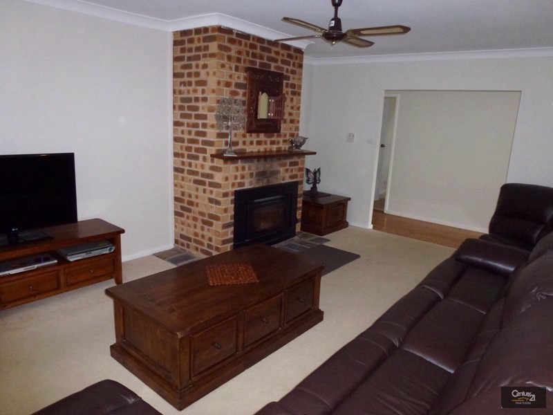 5 Stephenson Street, Killingworth NSW 2278