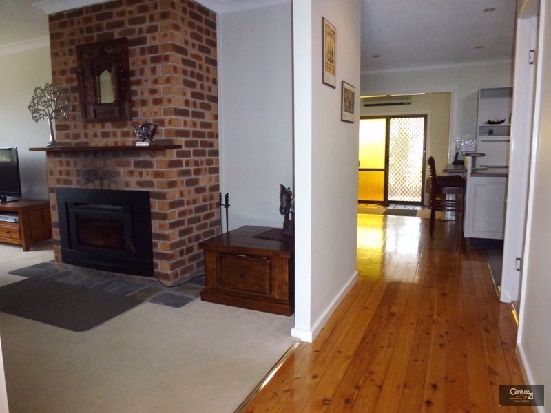 5 Stephenson Street, Killingworth NSW 2278
