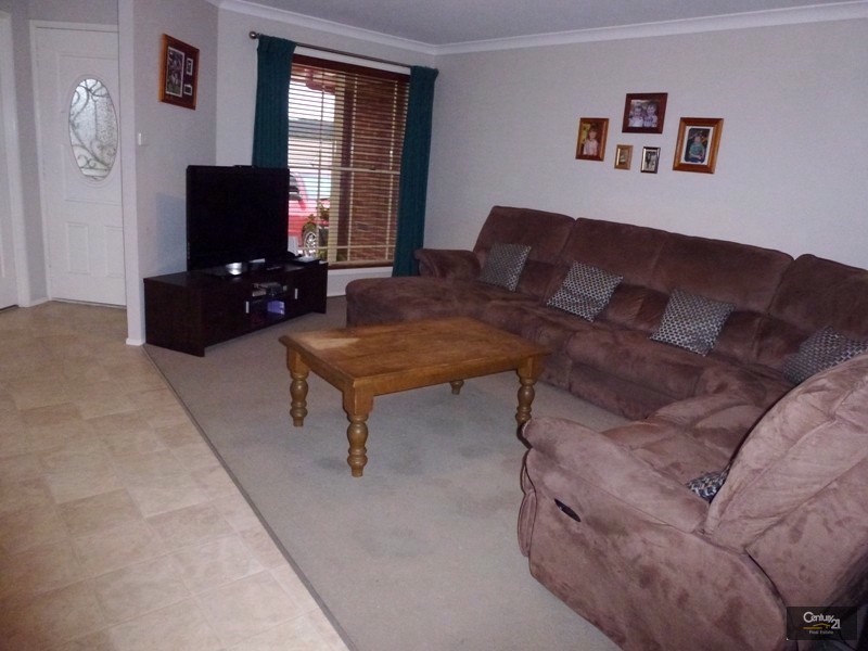 3 Hannah Street, Cameron Park NSW 2285
