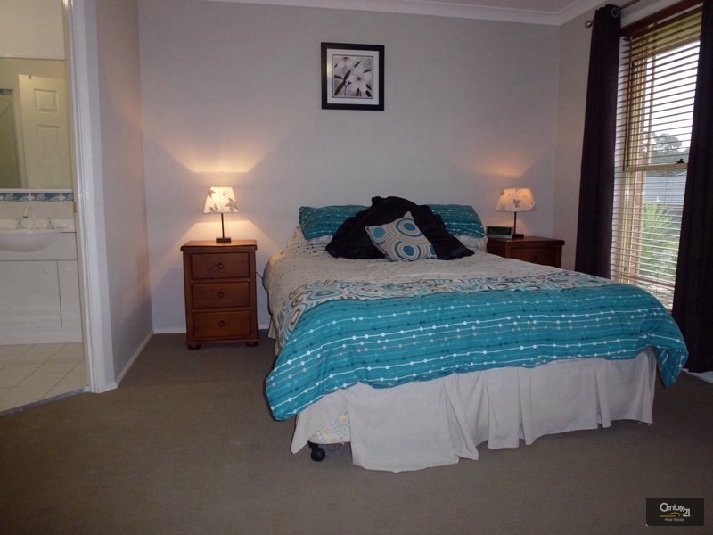 3 Hannah Street, Cameron Park NSW 2285