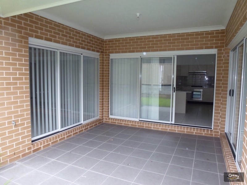 18 Ridgemont Avenue, Cameron Park NSW 2285