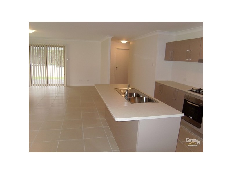 10 Graysynd Circuit, Cameron Park NSW 2285