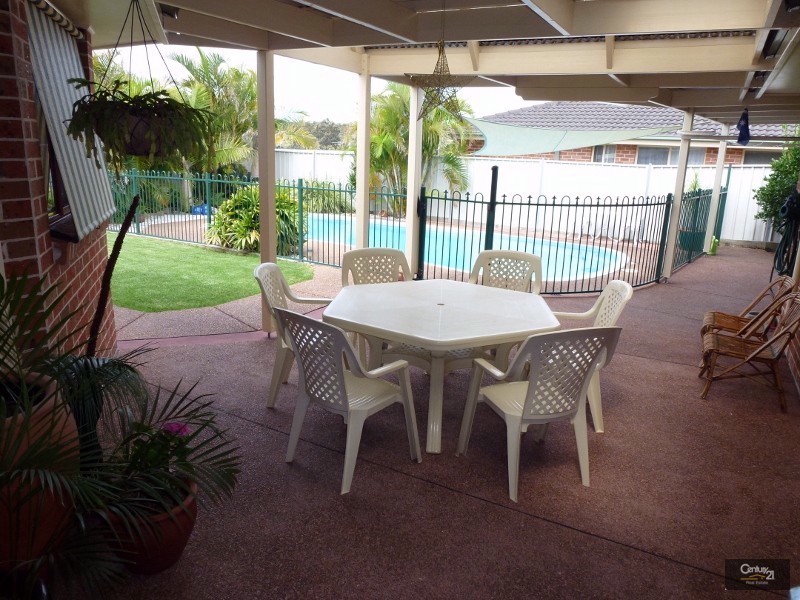 9 Peatmoss Drive, Cameron Park NSW 2285