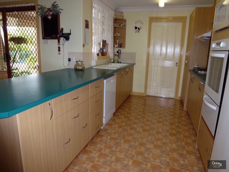 9 Peatmoss Drive, Cameron Park NSW 2285