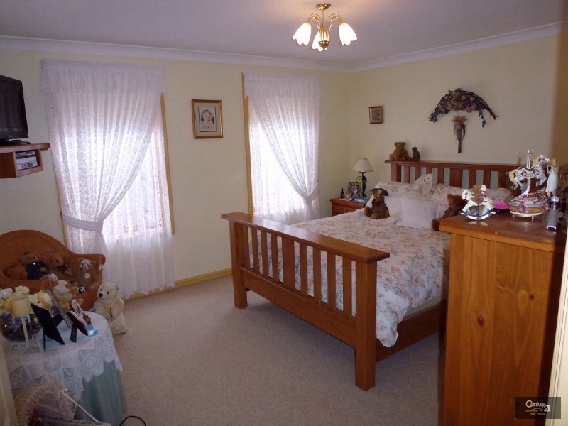 9 Peatmoss Drive, Cameron Park NSW 2285