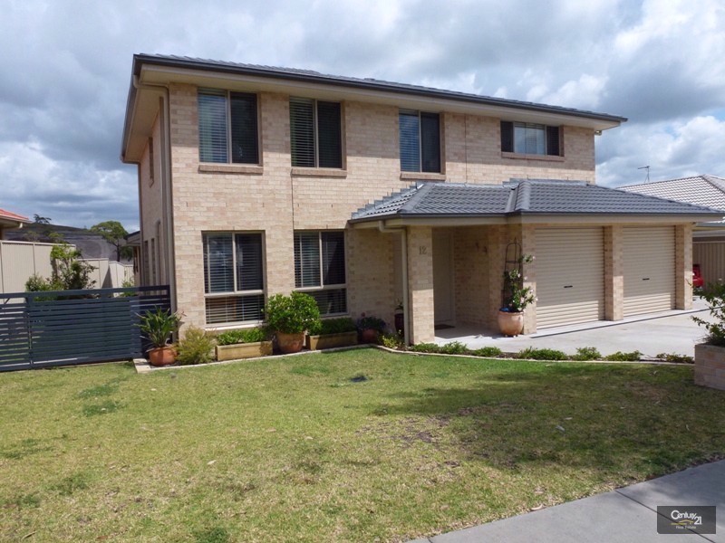 12 Harcourt Parade, Macquarie Hills NSW 2285