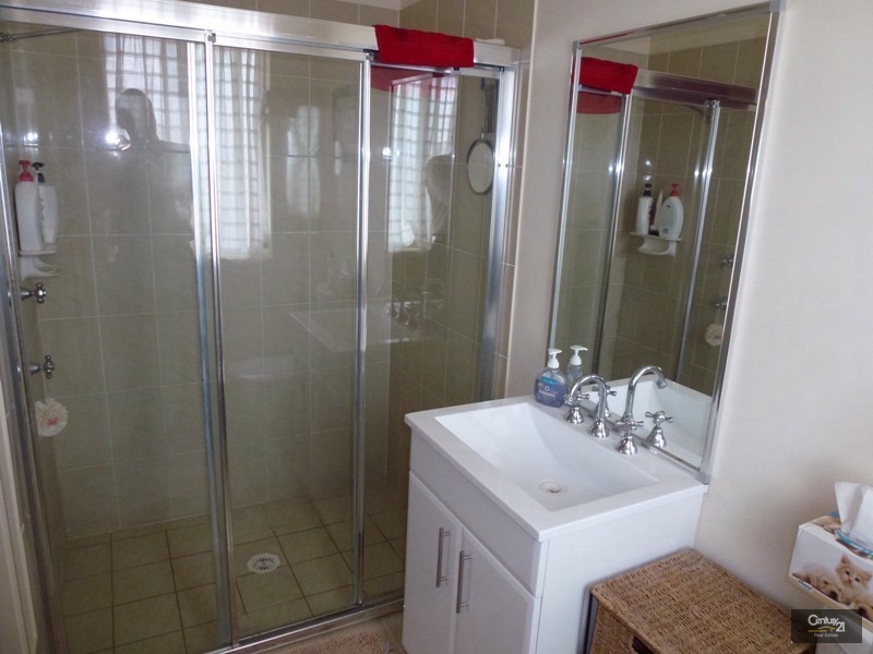 12 Harcourt Parade, Macquarie Hills NSW 2285