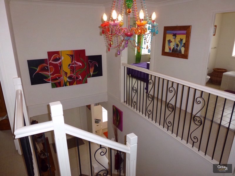 12 Harcourt Parade, Macquarie Hills NSW 2285