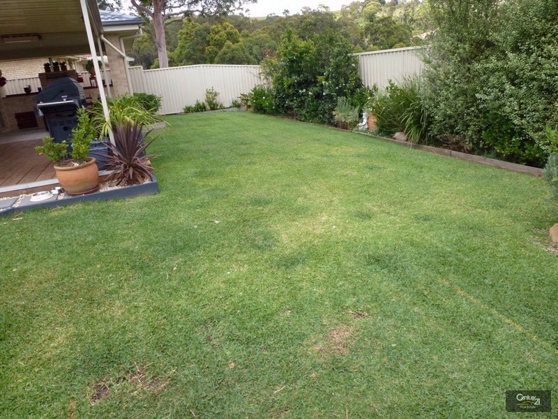 12 Harcourt Parade, Macquarie Hills NSW 2285