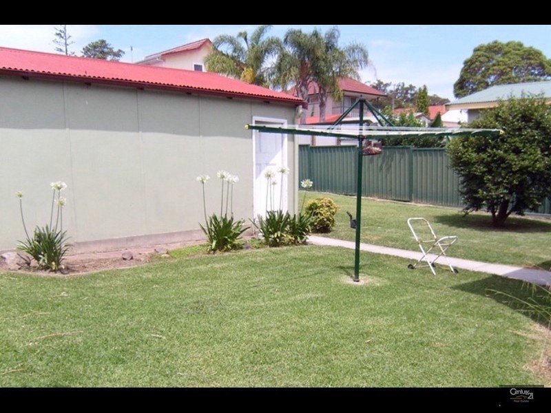 65 Clarence Street, Glendale NSW 2285