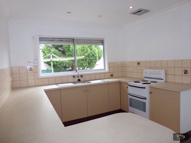 1 Bonarius Street, Edgeworth NSW 2285