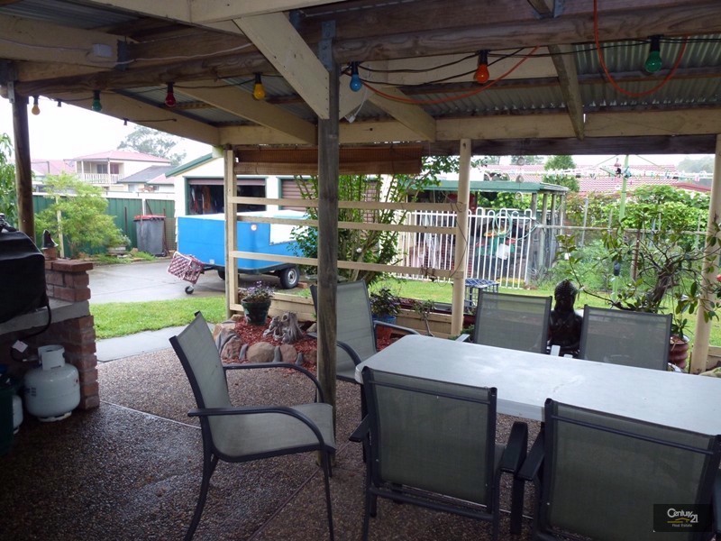 77 Oakville Road, Edgeworth NSW 2285