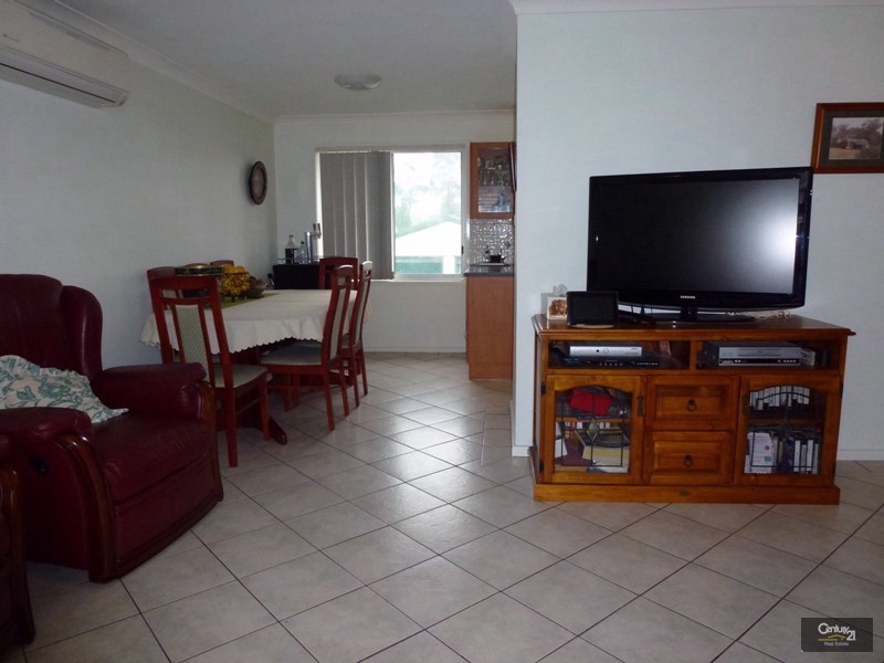 77 Oakville Road, Edgeworth NSW 2285