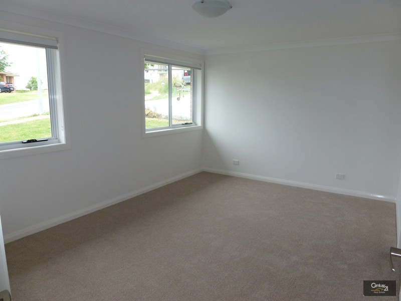 16 Graysynd Circuit, Cameron Park NSW 2285