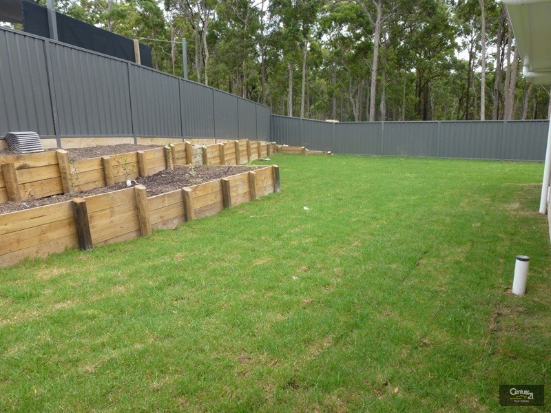 16 Graysynd Circuit, Cameron Park NSW 2285