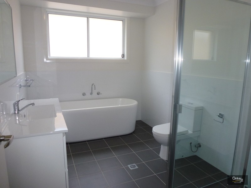 16 Graysynd Circuit, Cameron Park NSW 2285