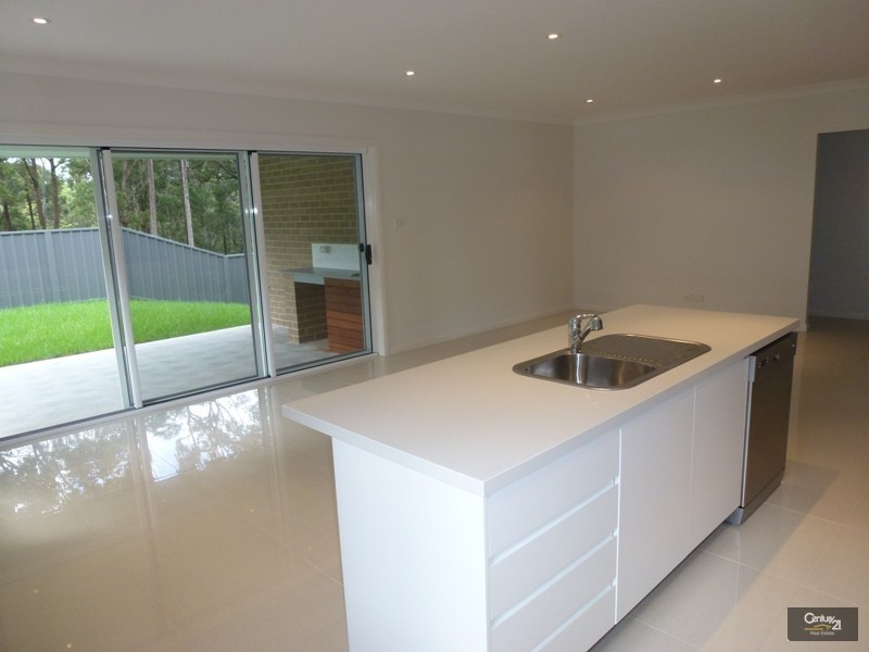 16 Graysynd Circuit, Cameron Park NSW 2285
