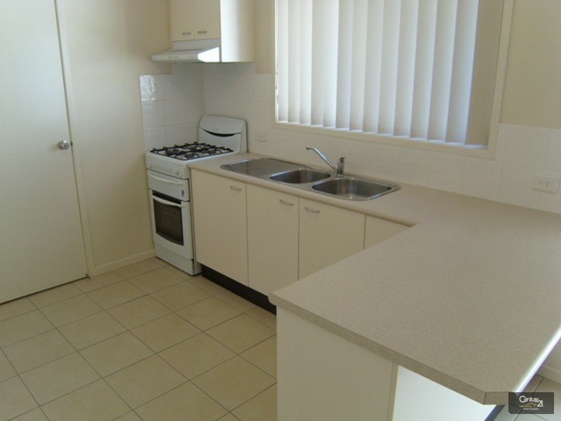 2/3 Lovell Parade, Shortland NSW 2307