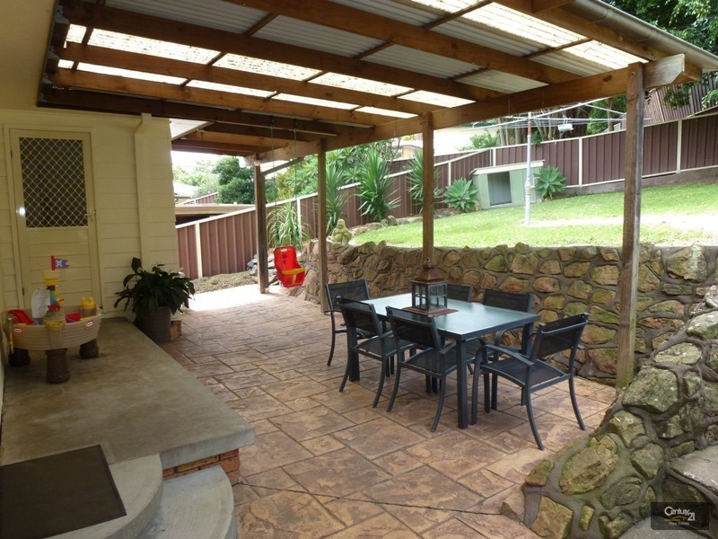 100 Lawson Road, Macquarie Hills NSW 2285