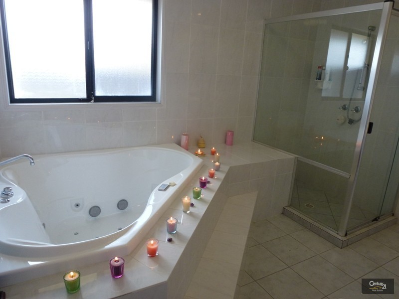 1 St Andrew Way, Fletcher NSW 2287