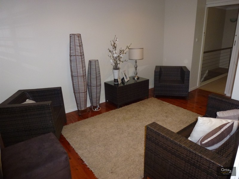 20 Newbold Road, Macquarie Hills NSW 2285