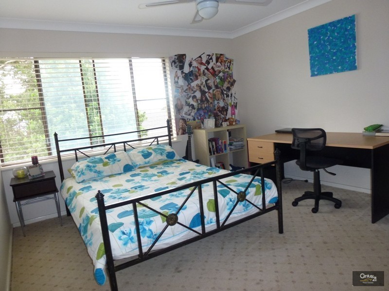 20 Newbold Road, Macquarie Hills NSW 2285