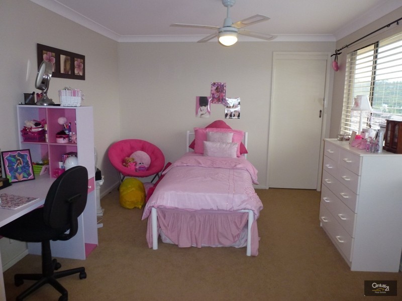 20 Newbold Road, Macquarie Hills NSW 2285