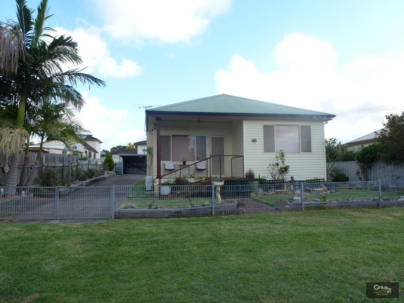 2 Florence Street, Cardiff South NSW 2285