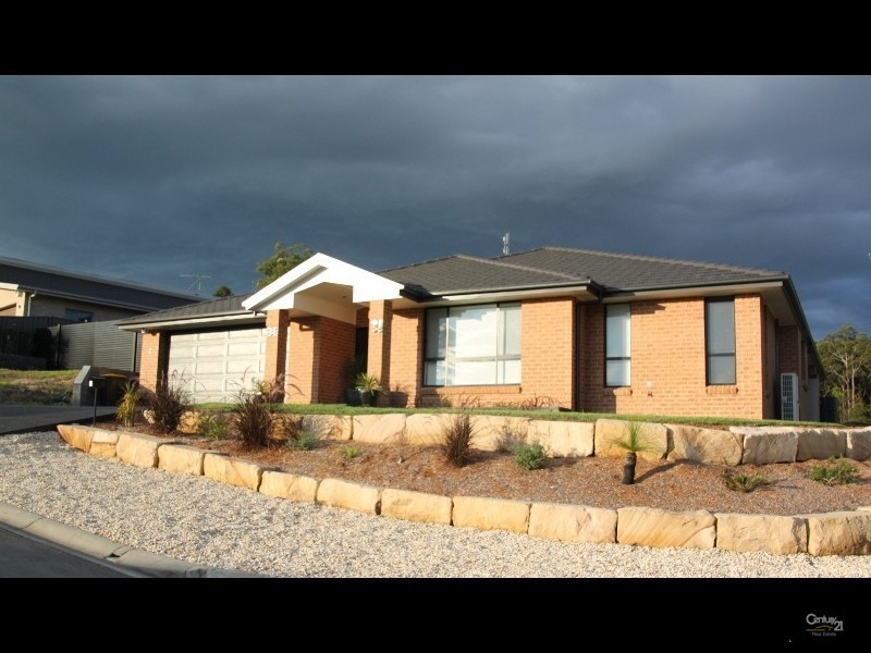 2 Shipley Street, Cameron Park NSW 2285