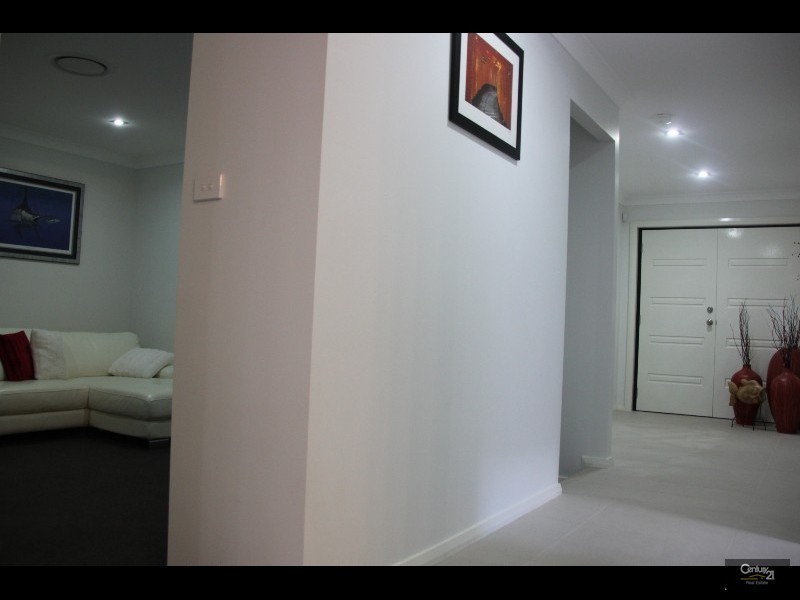 2 Shipley Street, Cameron Park NSW 2285