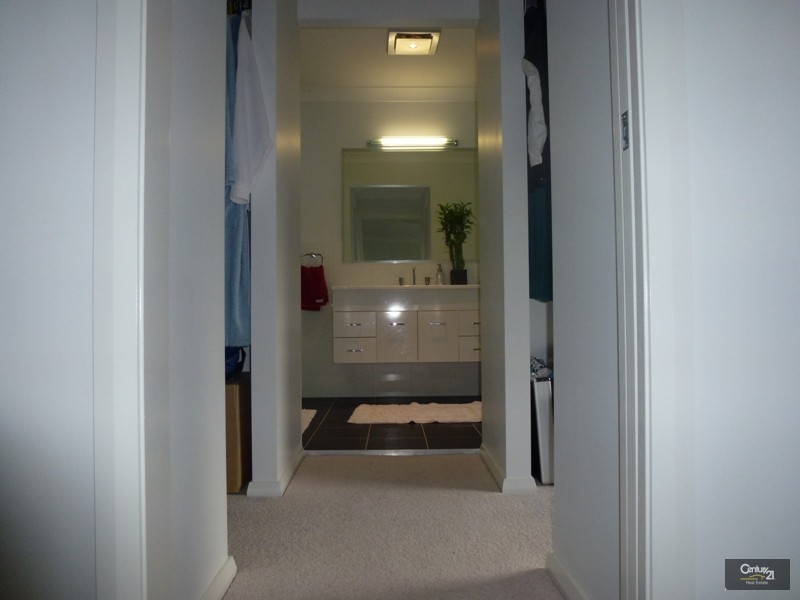 2 Shipley Street, Cameron Park NSW 2285