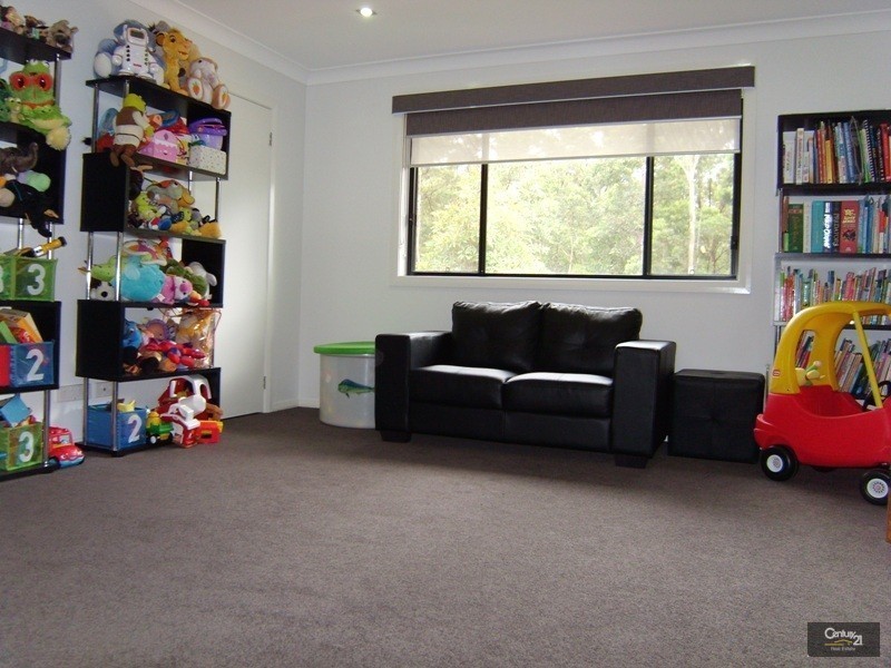 2 Shipley Street, Cameron Park NSW 2285