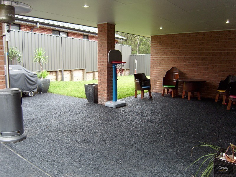 2 Shipley Street, Cameron Park NSW 2285