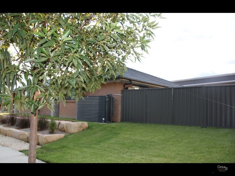 2 Shipley Street, Cameron Park NSW 2285