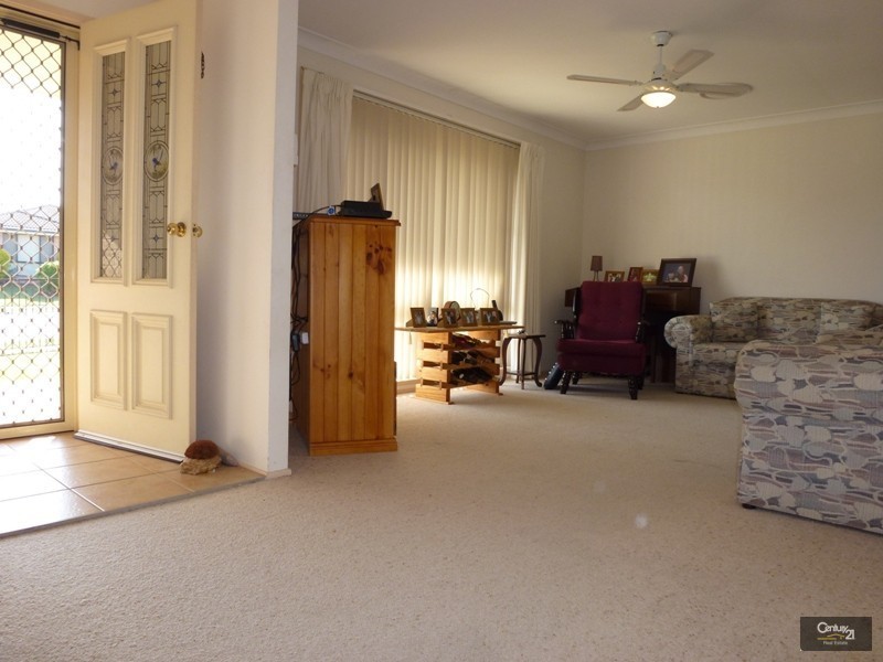 6 Elanet Avenue, Cameron Park NSW 2285