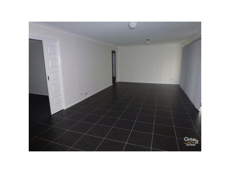 21 Dunbar Road, Cameron Park NSW 2285