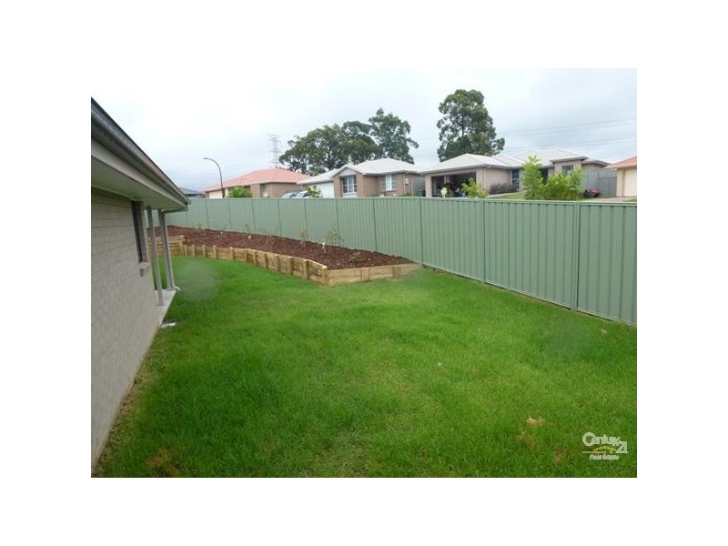 21 Dunbar Road, Cameron Park NSW 2285