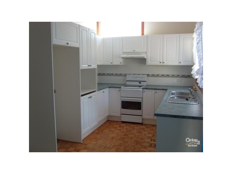 7 Southern Cross Drive, Woodrising NSW 2284