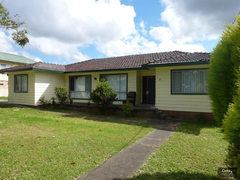 8 Oakville Road, Edgeworth NSW 2285