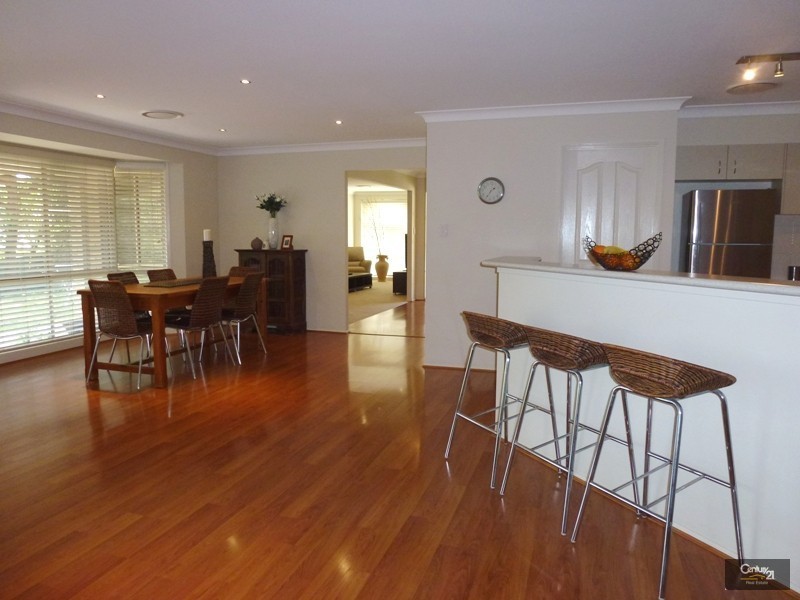 27 Guilford Grove, Cameron Park NSW 2285